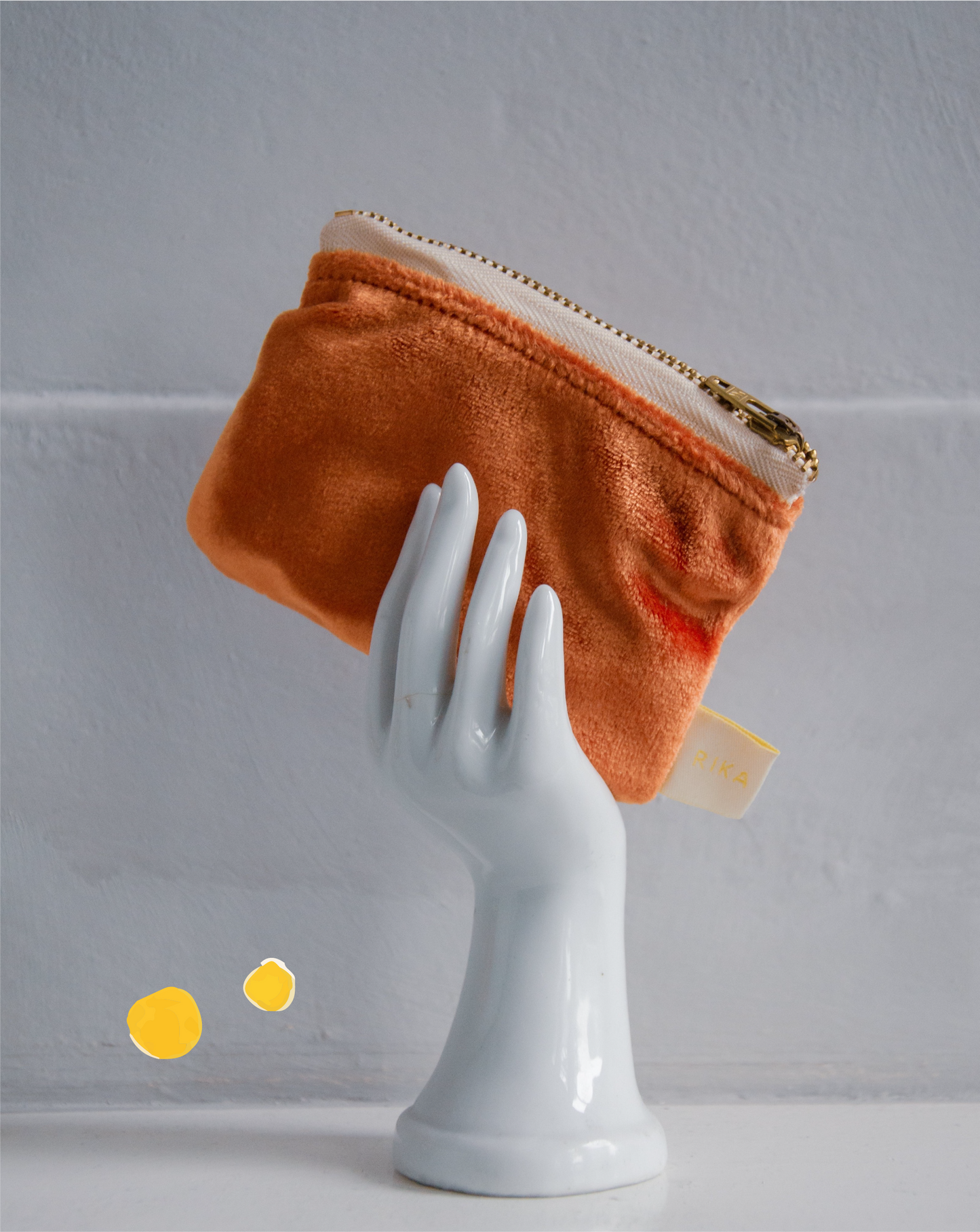 ARTIST - Lined Velvet Zipper Pouch