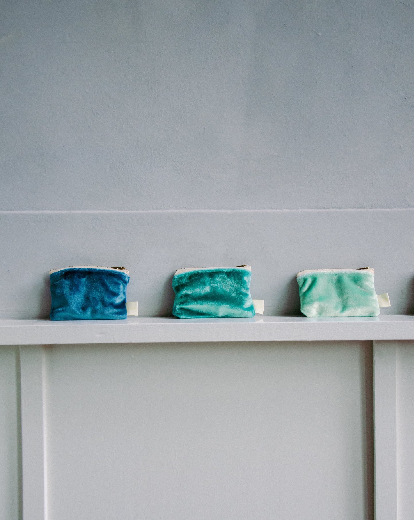 SPIRIT - Lined Velvet Zipper Pouch