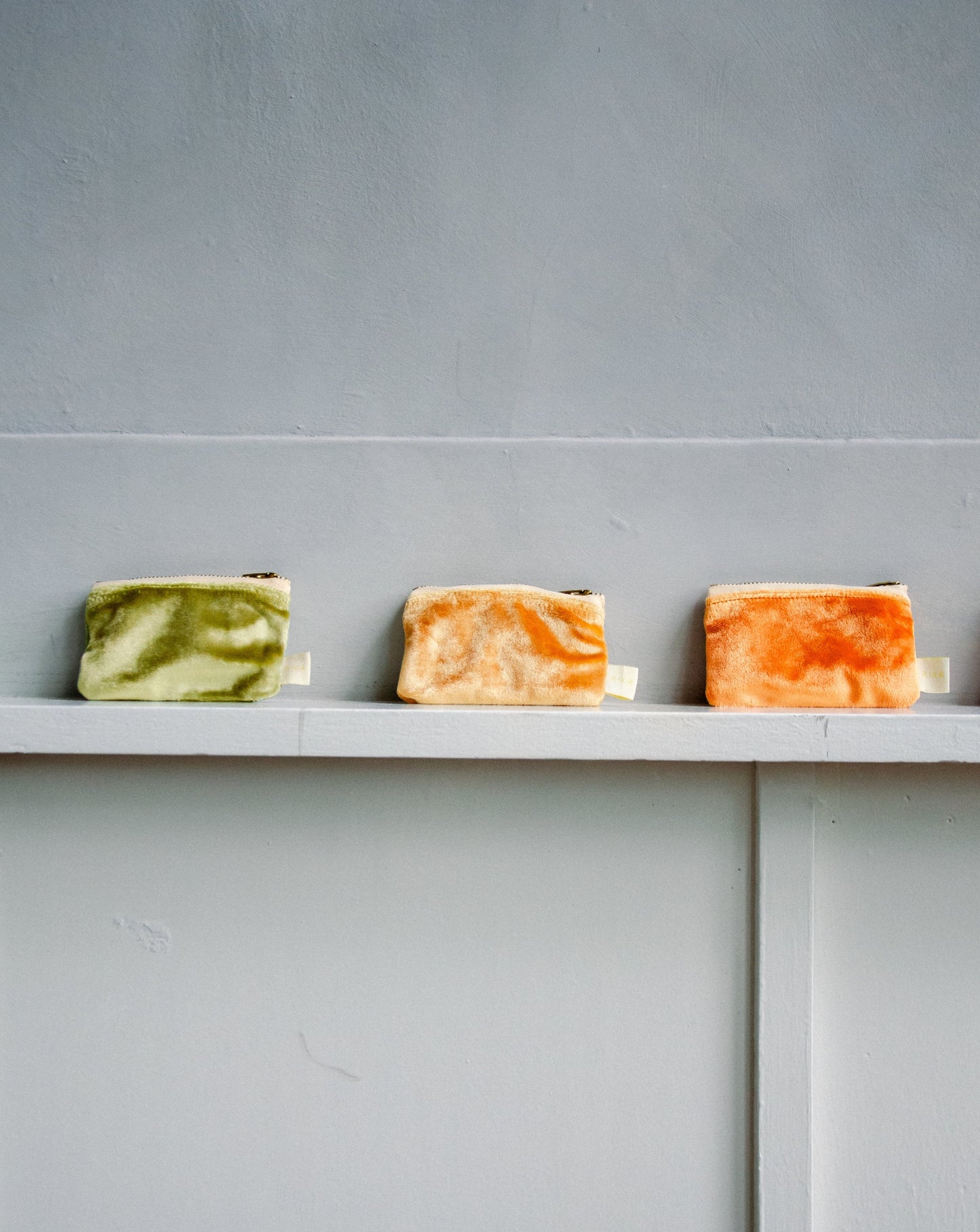 SHINE - Lined Velvet Zipper Pouch