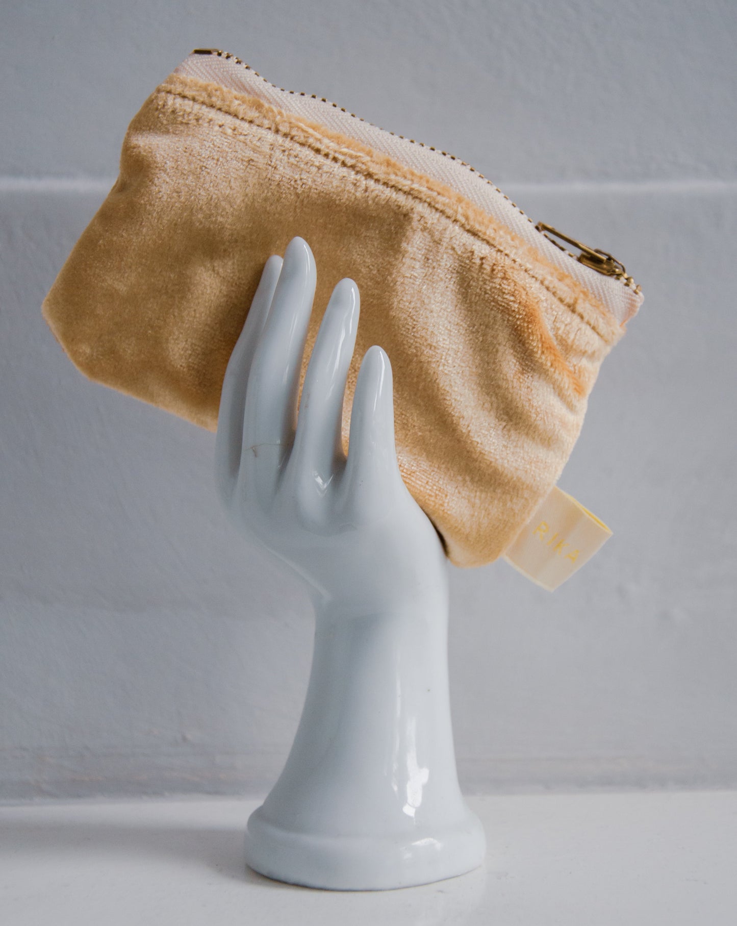 SHINE - Lined Velvet Zipper Pouch