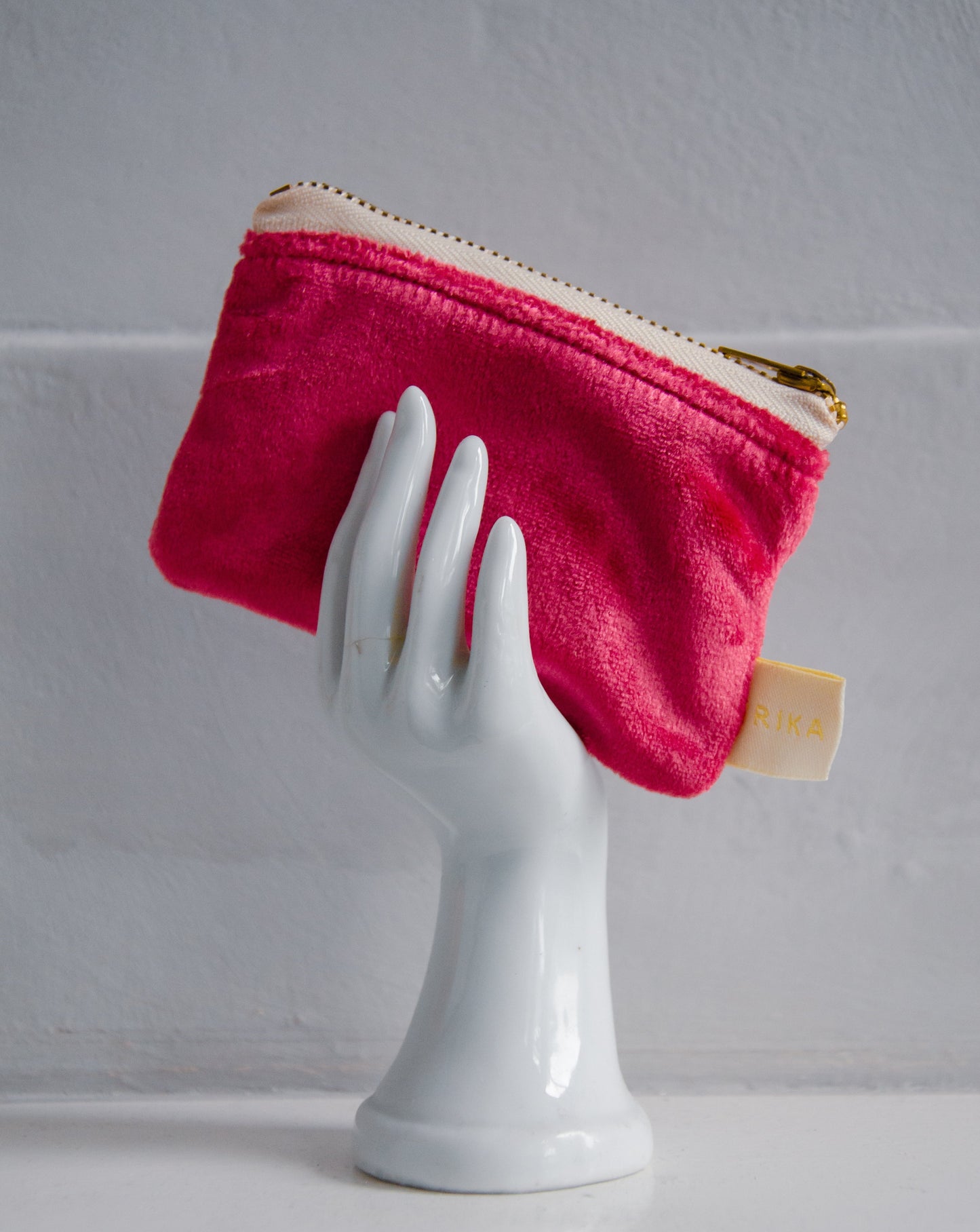SPARK - Lined Velvet Zipper Pouch