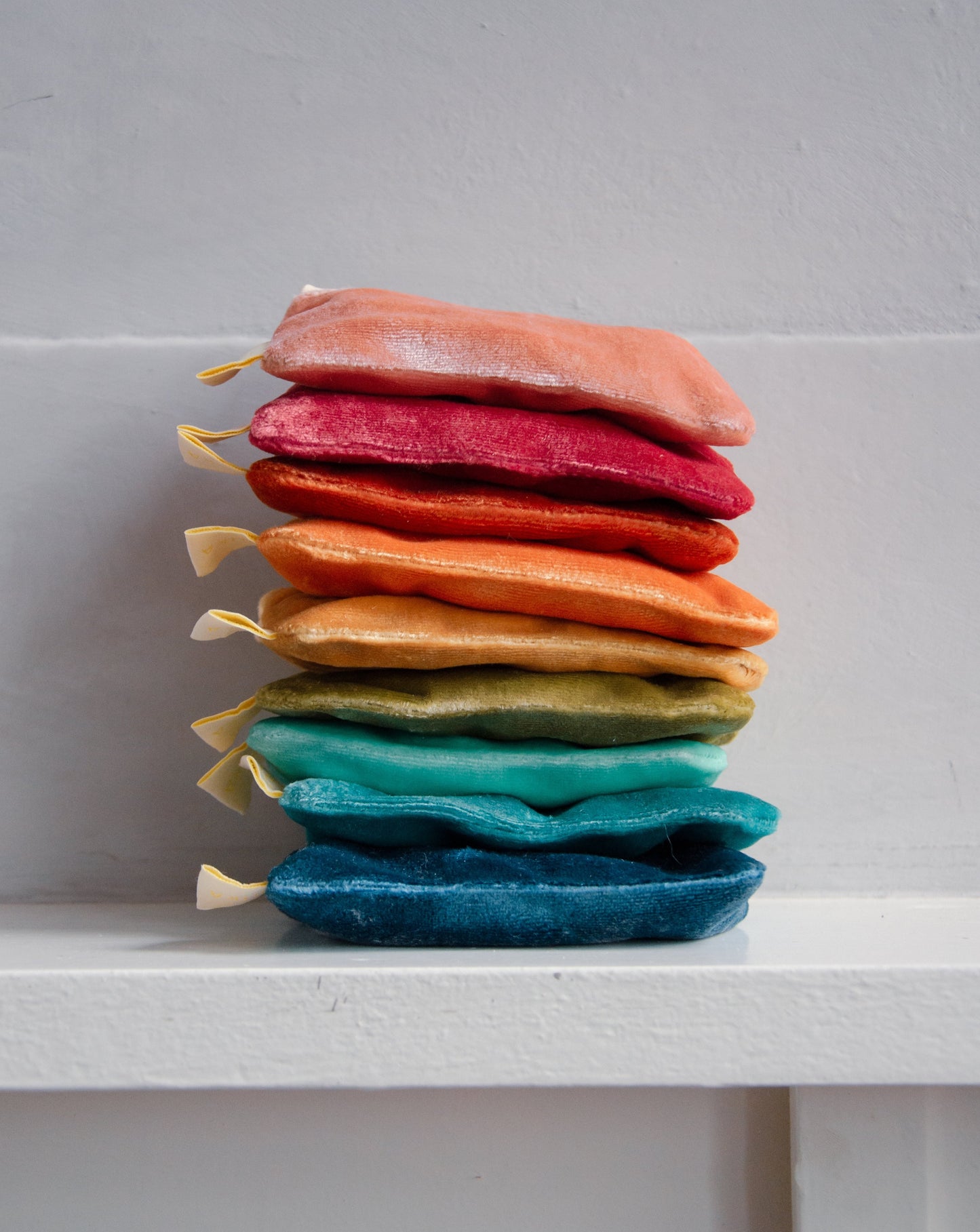 GLOW - Lined Velvet Zipper Pouch