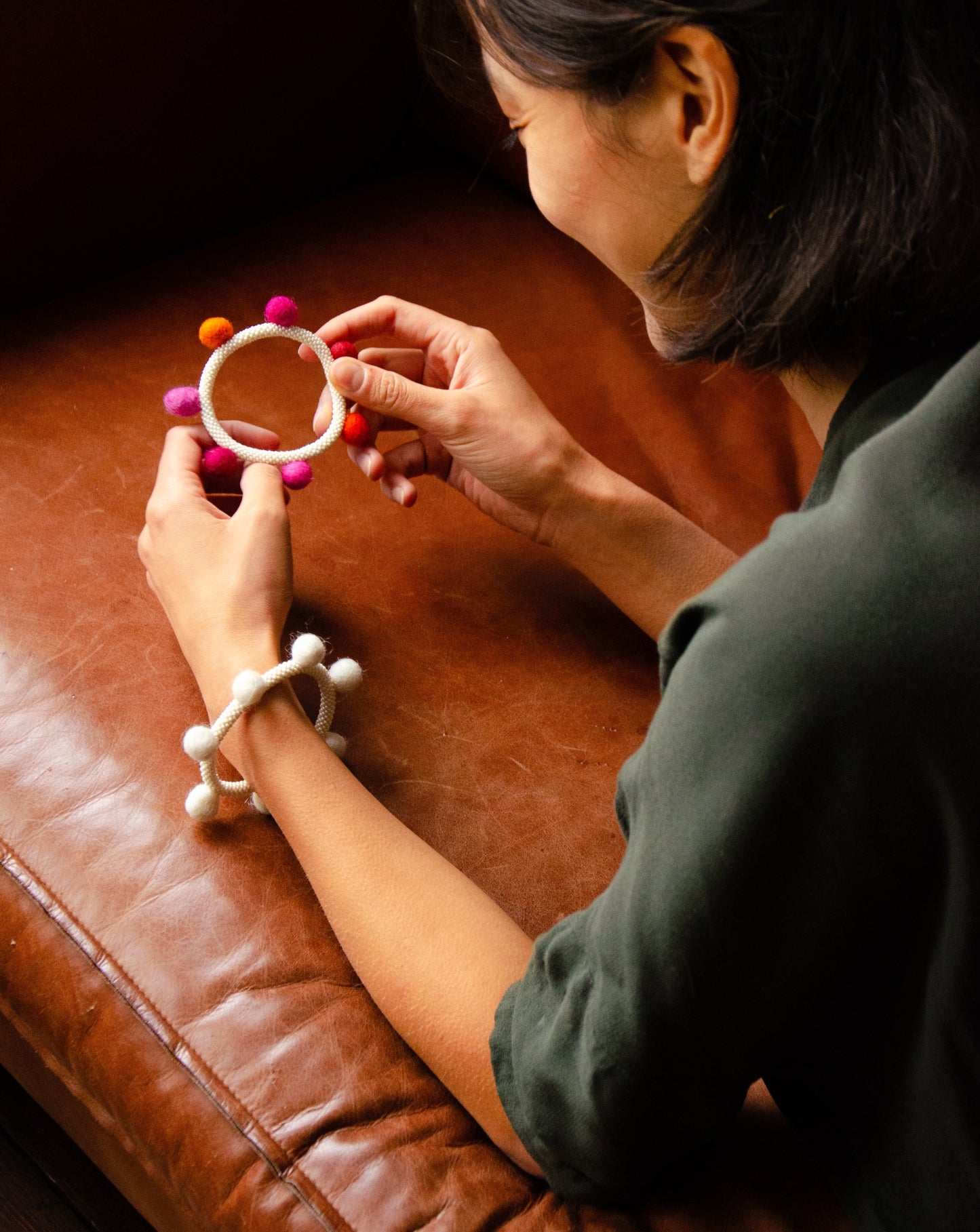 EIGHT WINDS - Bracelet in Reds